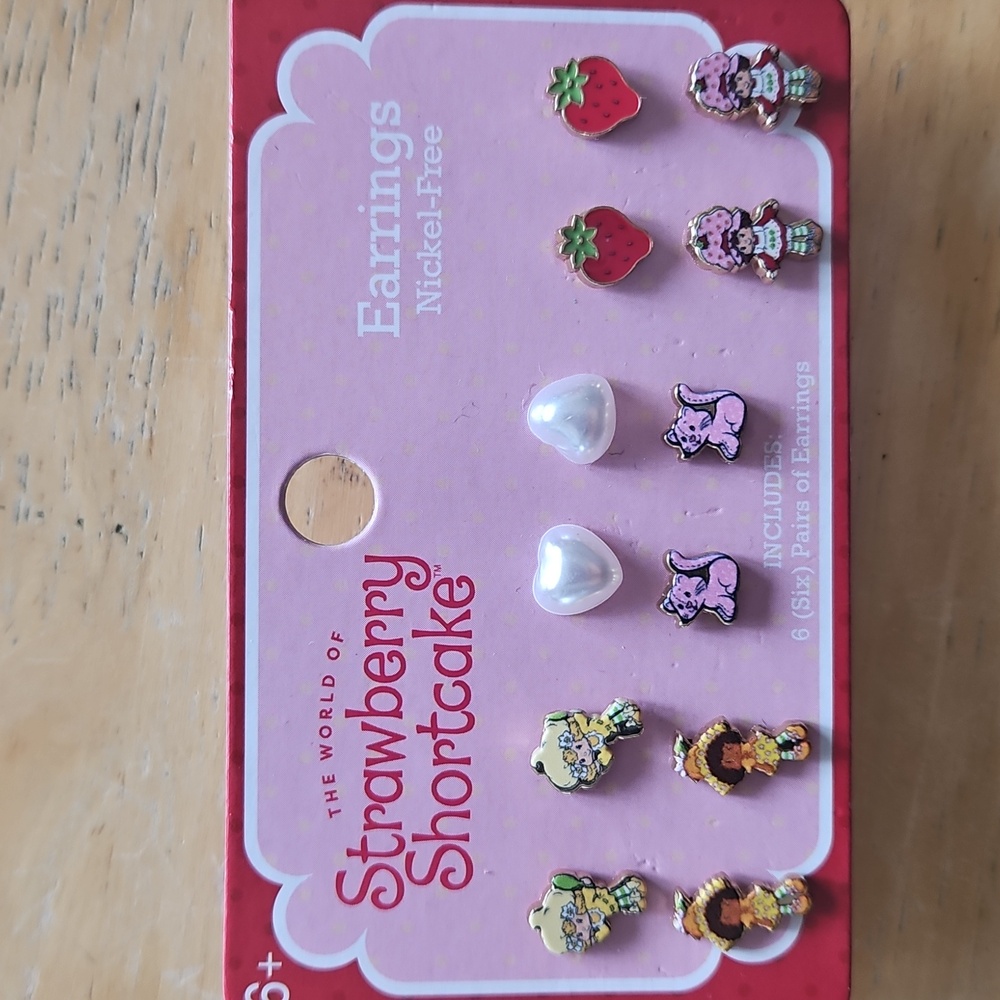 STRAWBERRY SHORTCAKE EARRINGS SET